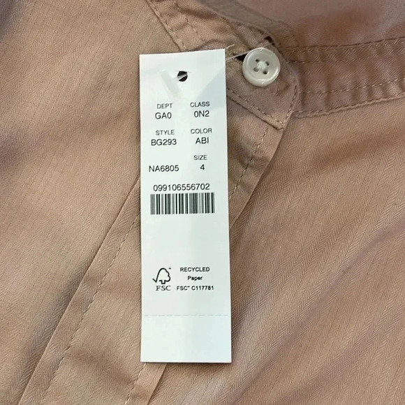 NWT-  J. Crew relaxed fit shirt in herringbone twil - Picture 2 of 2